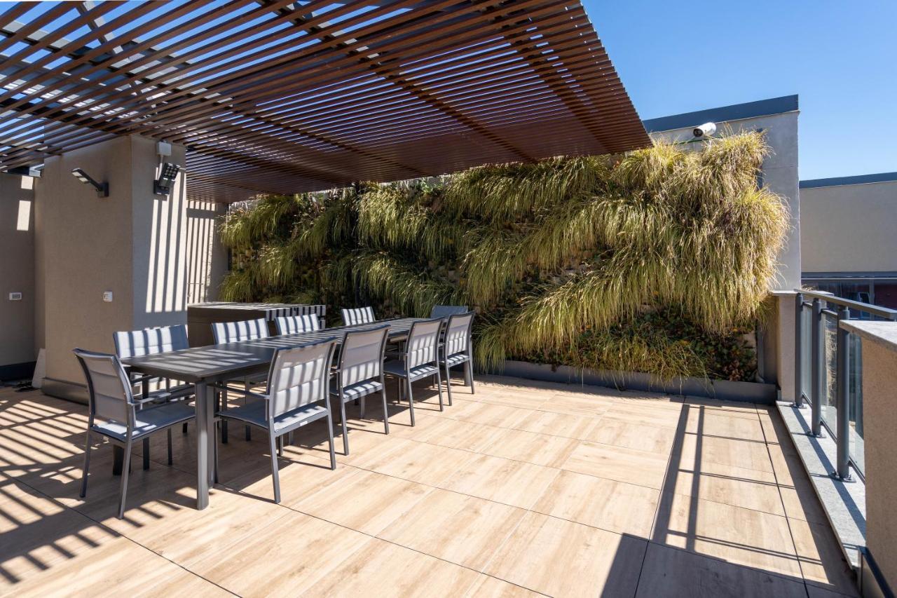 Aurealiving - Trastevere Suite With Rooftop & Gym, Your Place In Roma Exterior foto