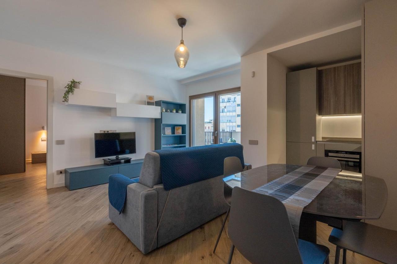Aurealiving - Trastevere Suite With Rooftop & Gym, Your Place In Roma Exterior foto