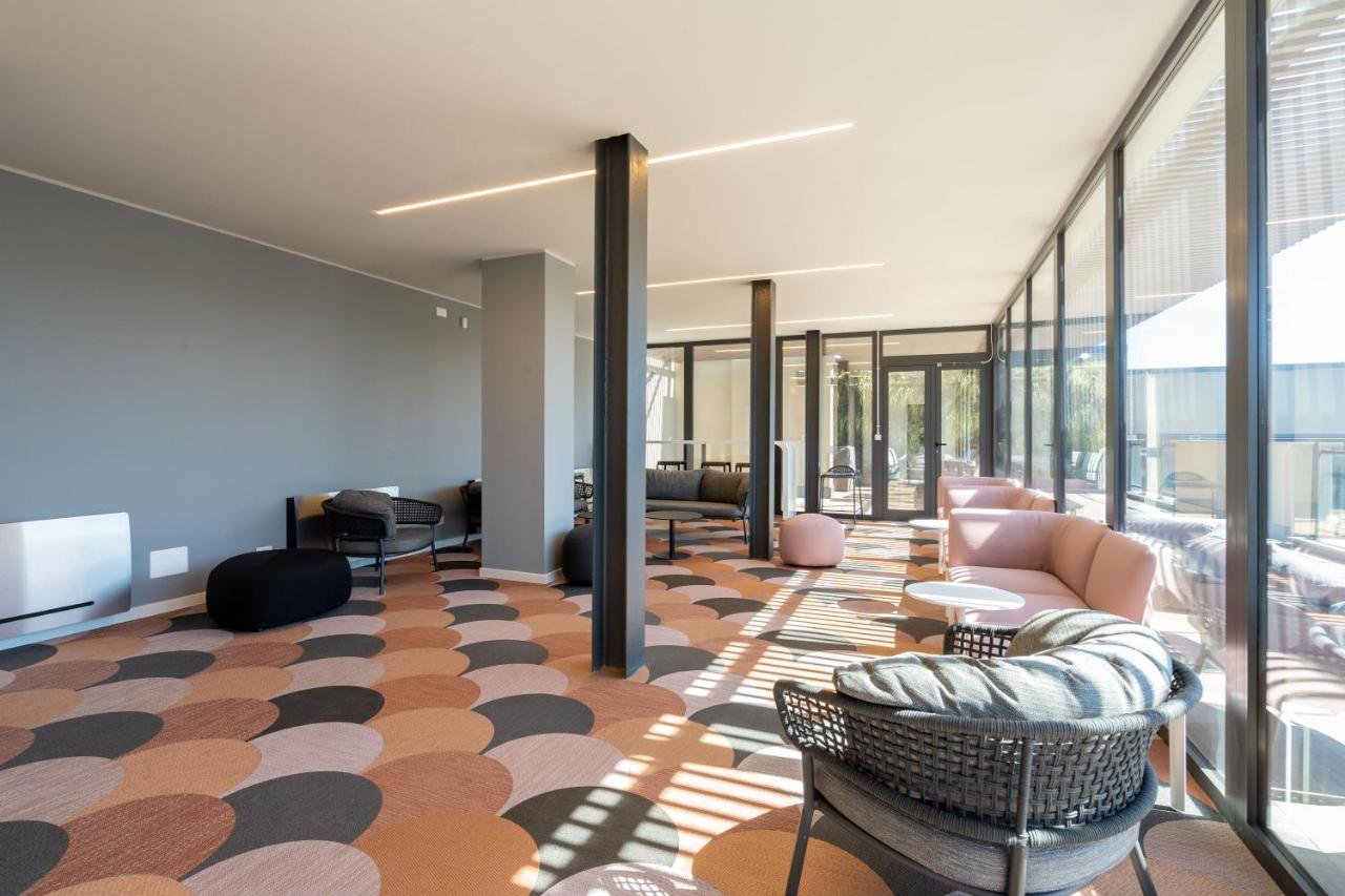 Aurealiving - Trastevere Suite With Rooftop & Gym, Your Place In Roma Exterior foto