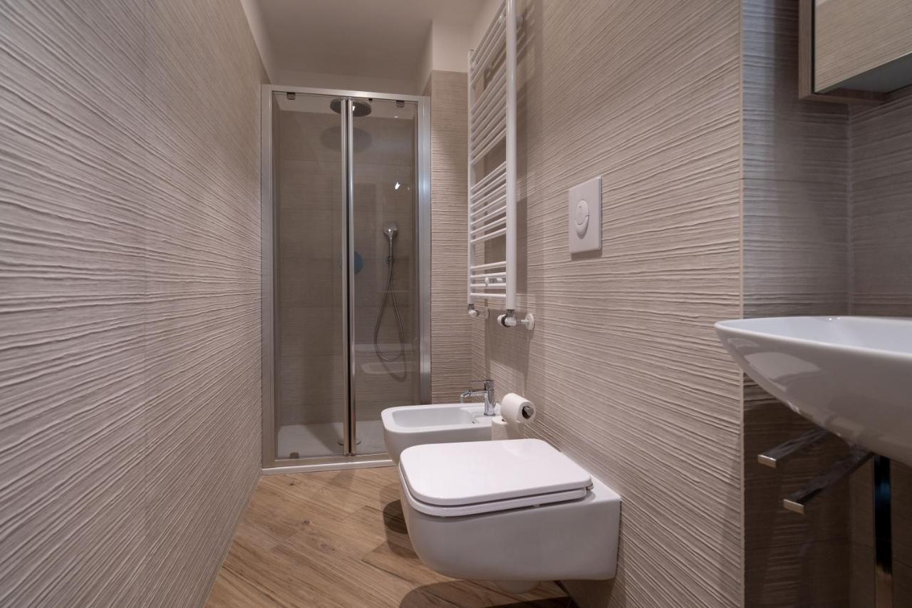 Aurealiving - Trastevere Suite With Rooftop & Gym, Your Place In Roma Exterior foto