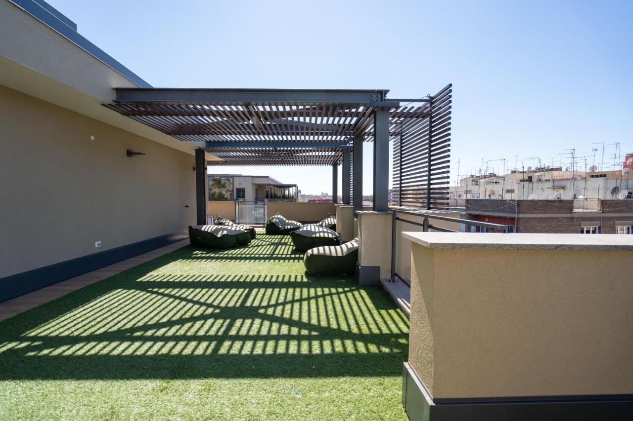 Aurealiving - Trastevere Suite With Rooftop & Gym, Your Place In Roma Exterior foto