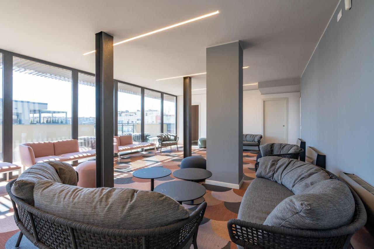Aurealiving - Trastevere Suite With Rooftop & Gym, Your Place In Roma Exterior foto