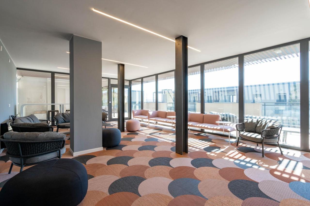 Aurealiving - Trastevere Suite With Rooftop & Gym, Your Place In Roma Exterior foto