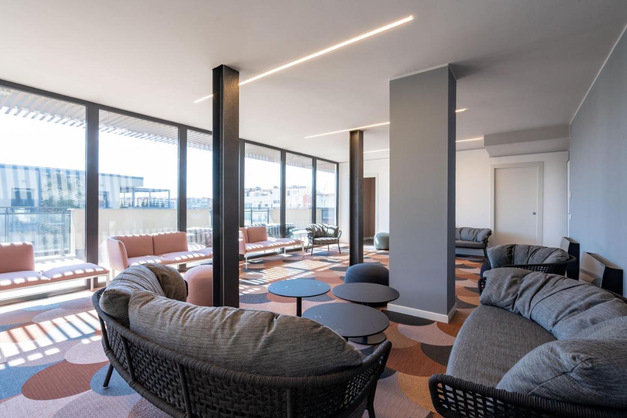 Aurealiving - Trastevere Suite With Rooftop & Gym, Your Place In Roma Exterior foto