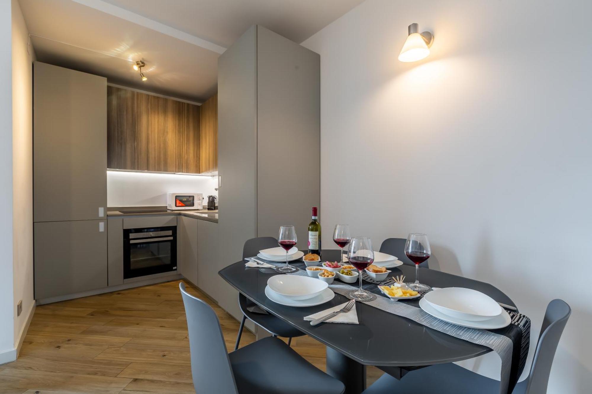 Aurealiving - Trastevere Suite With Rooftop & Gym, Your Place In Roma Exterior foto