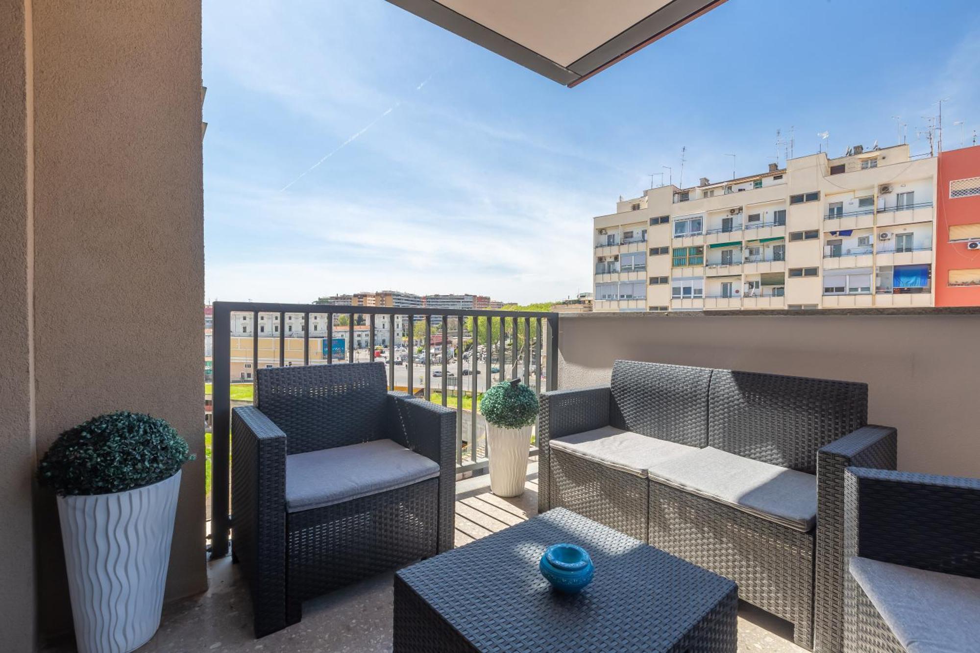 Aurealiving - Trastevere Suite With Rooftop & Gym, Your Place In Roma Exterior foto